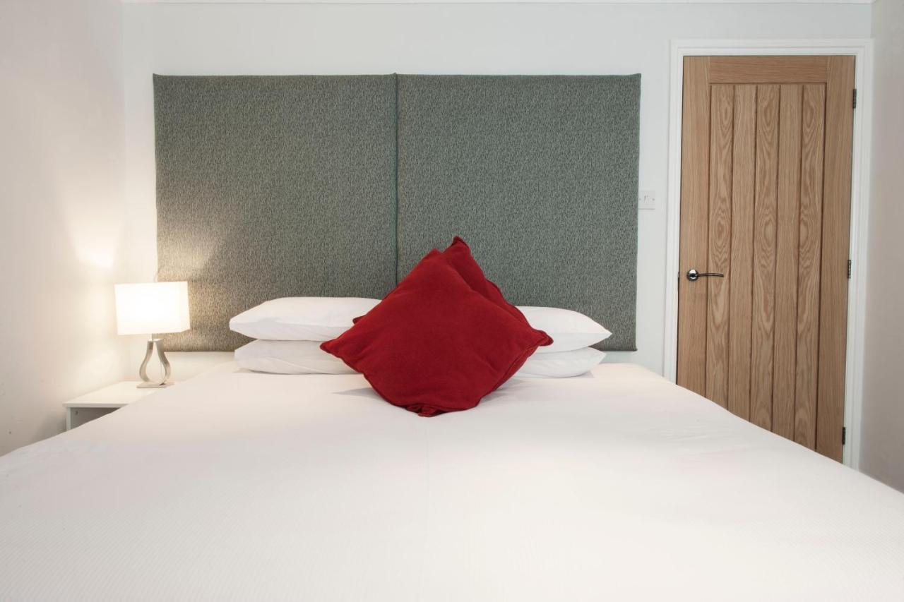 High Hedges Apartment B Oxford Bagian luar foto