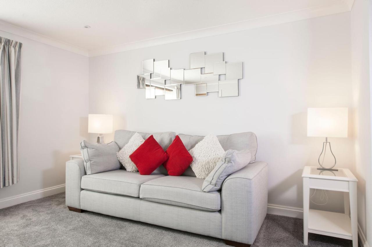 High Hedges Apartment B Oxford Bagian luar foto